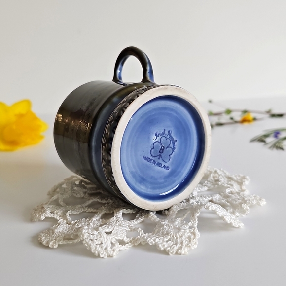 1960s Vintage Wade Pottery Irish Porcelain Hunting Scene Dog Mug Shamrock Trim - Picture 7 of 14